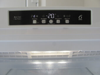 ŠUPLÍKOVÁ MRAZNIČKA - MRAZÁK - WHIRLPOOL - 340l - A++ - 4