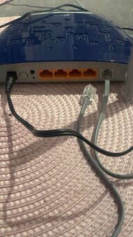 Router TP-Link.Super stav.Cena 400Kč - 4