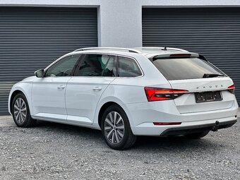 ŠKODA SUPERB III 2.0 TDI 110 KW TAŽNÉ COCKPIT m2022 - 4