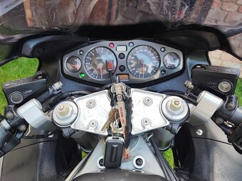 Suzuki GSX 1300R Hayabusa r.v. 99 - 4