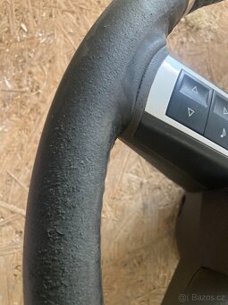 Chrysler 300c SRT volant - 4