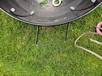 Spodní část grilu Weber - 4