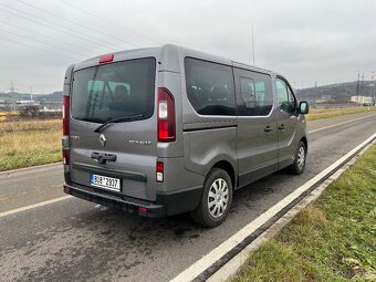 Renault trafic 8mist 2015 - 4
