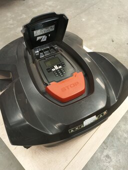 Robotická sekačka Husqvarna 420 - 4
