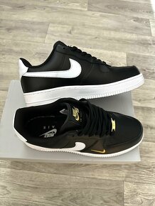 Nike AirForce 1 Low 07 White Black Gold - 4