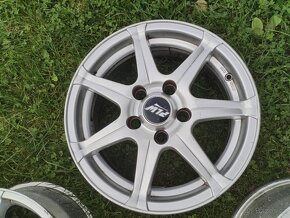 ALU disky 6,5J x15 ET38 rozteč: 5x114,3x67,1 Hyundai i20 - 4