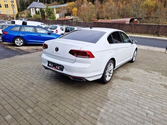 VW Passat Lim., 2.0 TDi Elegance, 39 tis. km, 8x ALU - 4