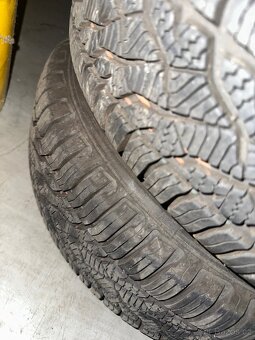 Zimní 175/65 r14 - 4