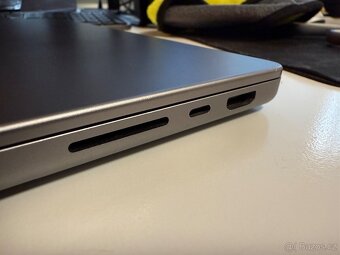 MacBook Pro 14 M1 Pro 10/16 core, 1 TB, 16 GB Ram - 4