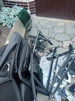 Opel insignia A 2009-2012 výplně pravá strana dveří. - 4