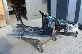 Audi A4 B9 levá přední část karoserie - 4