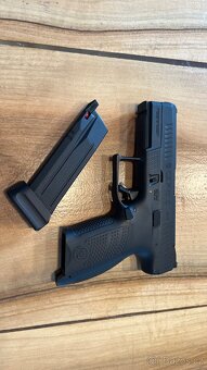 Prodám CZ P10 C CO2 - 4