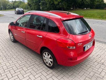 Renault Clio kombi 1.2 16V 2010 - 4