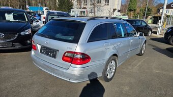 Mercedes-Benz E220 CDi Avantgarde - 4