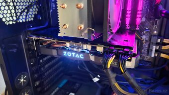 ZOTAC GeForce GTX 1080 Ti Mini - 4