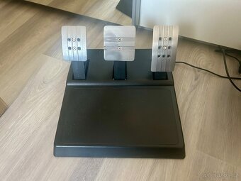 Thrustmaster T300RS + F1 Add-on - 4