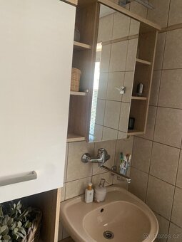 Koupelnový nábytek- TOP stav - 4
