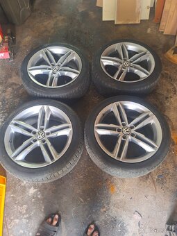 Alu kola r18 235/45 112x5 et42 - 4