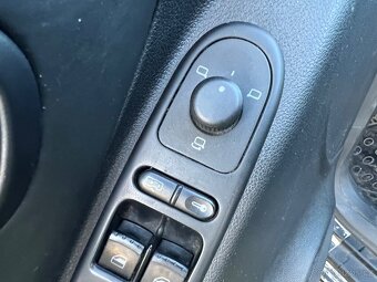 Elektricky nastavitelné sedačky s pamětí Seat Toledo,Leon - 4