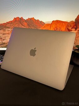 MacBook Air M1 2020 8/256GB - 4