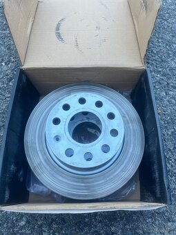 Brzdové kotouče KAMOKA 1032448 - 4