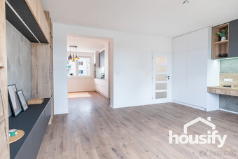 Prodej bytu 2+kk, 55 m² - Nám. Svobody, Znojmo - 4