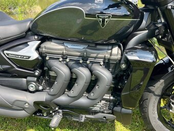 Triumph Rocket 3 R STORM 2024 - 4