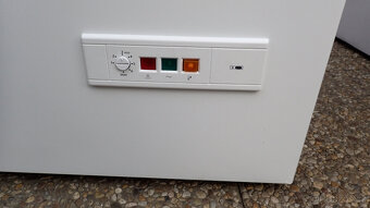 Pultový mrazák WHIRLPOOL WHM22113 3 nové čti.. - 4