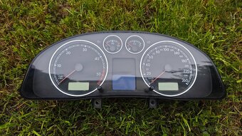 Budíky VW Passat B5 / B5.5 - 4