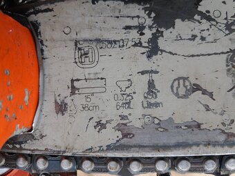 Husqvarna 345 motorova pila zaruce - 4