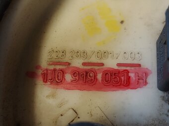 plovák nádrže Octavia 1 - 1,6/75kW - 4