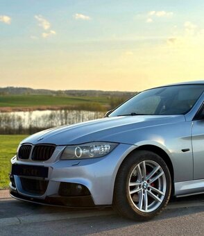 Bmw e90 spoiler - 4