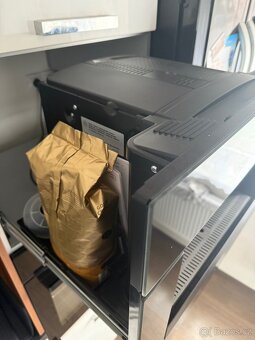 Vestavný kávovar Electrolux nový - 4