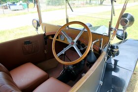 Tatra 12 - 4