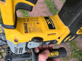 Aku vrtací kladivo DeWALT DCH172 18V XR Brushless - 4