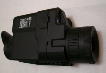 Termokamera Pulsar Quantum XQ19 + baterie EPS3 + držák na hl - 4