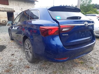 Toyota Avensis - 4
