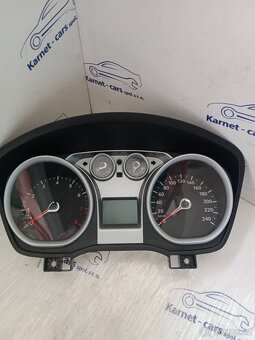 Budíky na Ford Focus II - 4