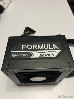 BitFenix Formula Gold 550W M. BF550G - 4