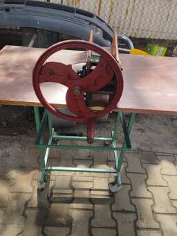 Krouhač kopřiv nať z řepy - 4