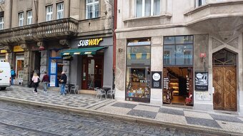 Prodej 45m2 nebytového prostoru. Karmelitská ulice, Praha 1 - 4