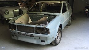 škoda Rapid v započaté renovaci kompletní - 4