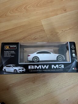 BMW M3 autíčko na dálkové ovládání - 4