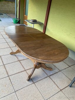 Prodám masivní jídelní stůl – rozkládací. REZERVACE - 4