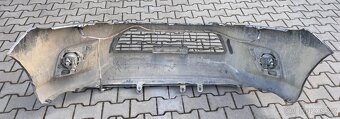 Přední nárazník na Toyotu Hilux Revo 2017 - 4
