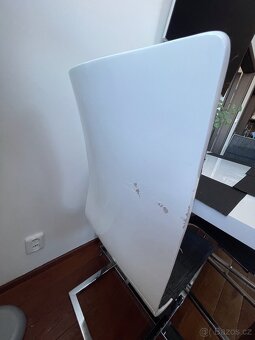 Jídelní stůl a 4x židle - 4