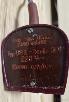 Retro bakelitová stolní lampička - 4