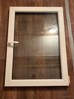 Plastové dvoukřídlé okno - 4