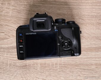 10 MPX ZRCADLOVKA OLYMPUS E-420 BEZ PŘÍSLUŠENSTVÍ - 4