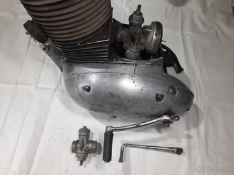 Motor Jawa 250 pérák - 4